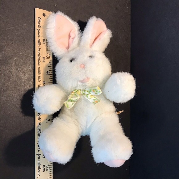 VINTAGE GOLDEN BEAR CO. BUNNY RABBIT WHITE EASTER 9"  PLUSH STUFFED ANIMAL TOY - Picture 5 of 5